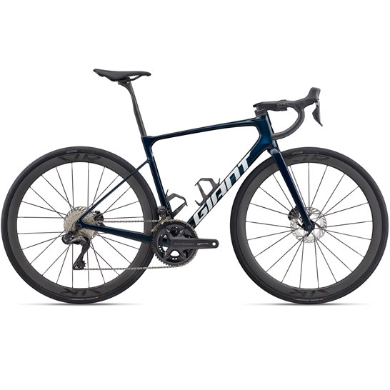Giant Defy Advanced Pro 0 2026 Road Bike